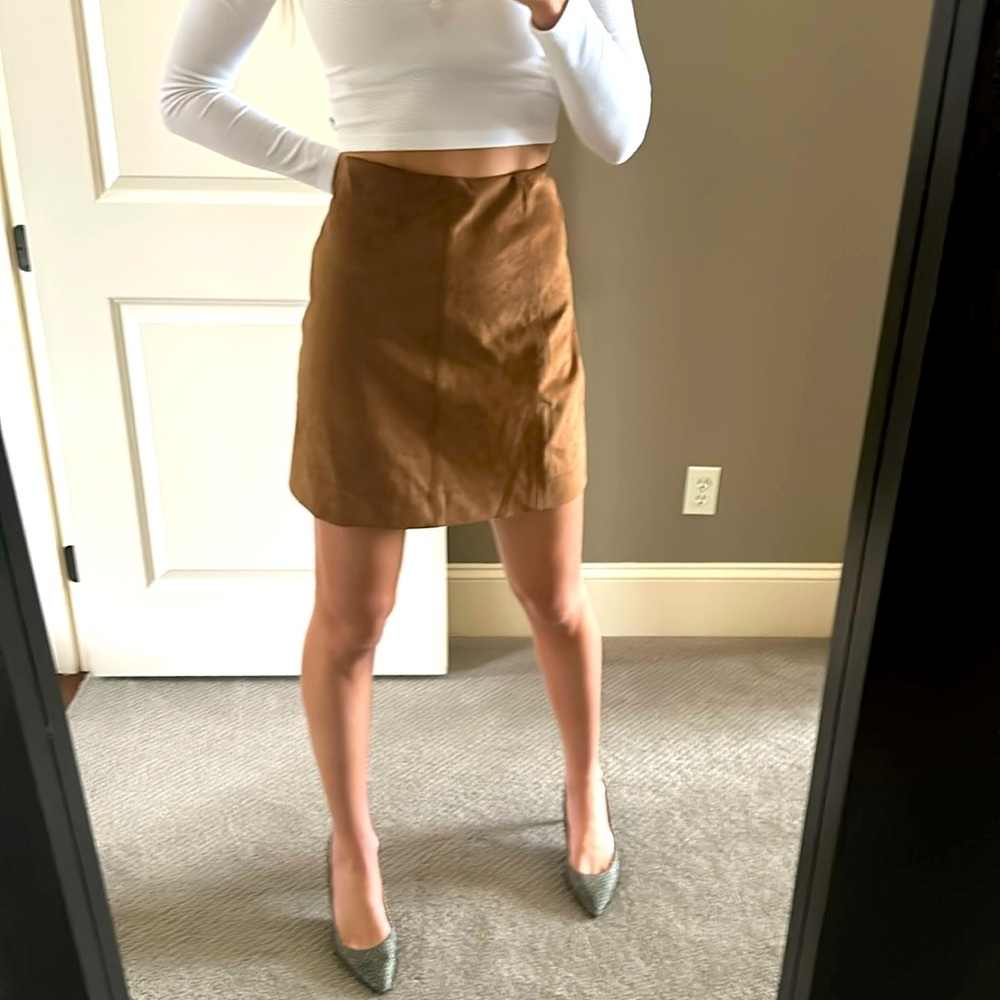 Babaton size 10 suede skirt